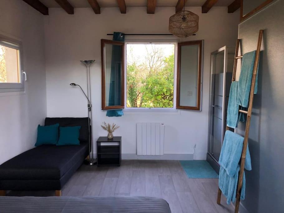 Charmant Gite En Perigord Vert Douchapt Exterior foto