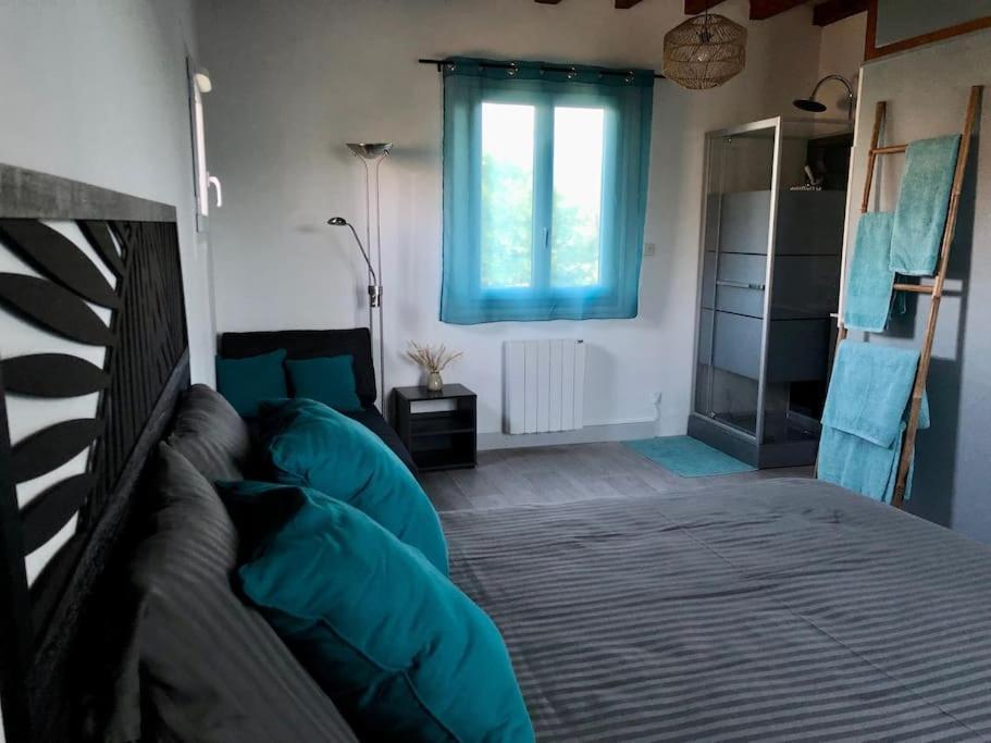 Charmant Gite En Perigord Vert Douchapt Exterior foto