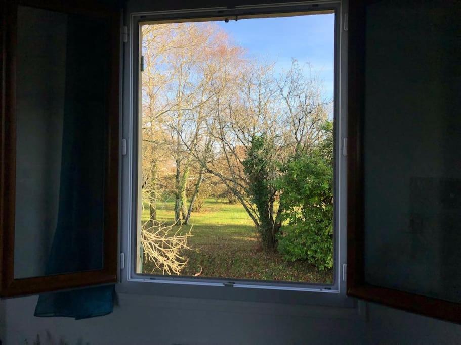 Charmant Gite En Perigord Vert Douchapt Exterior foto
